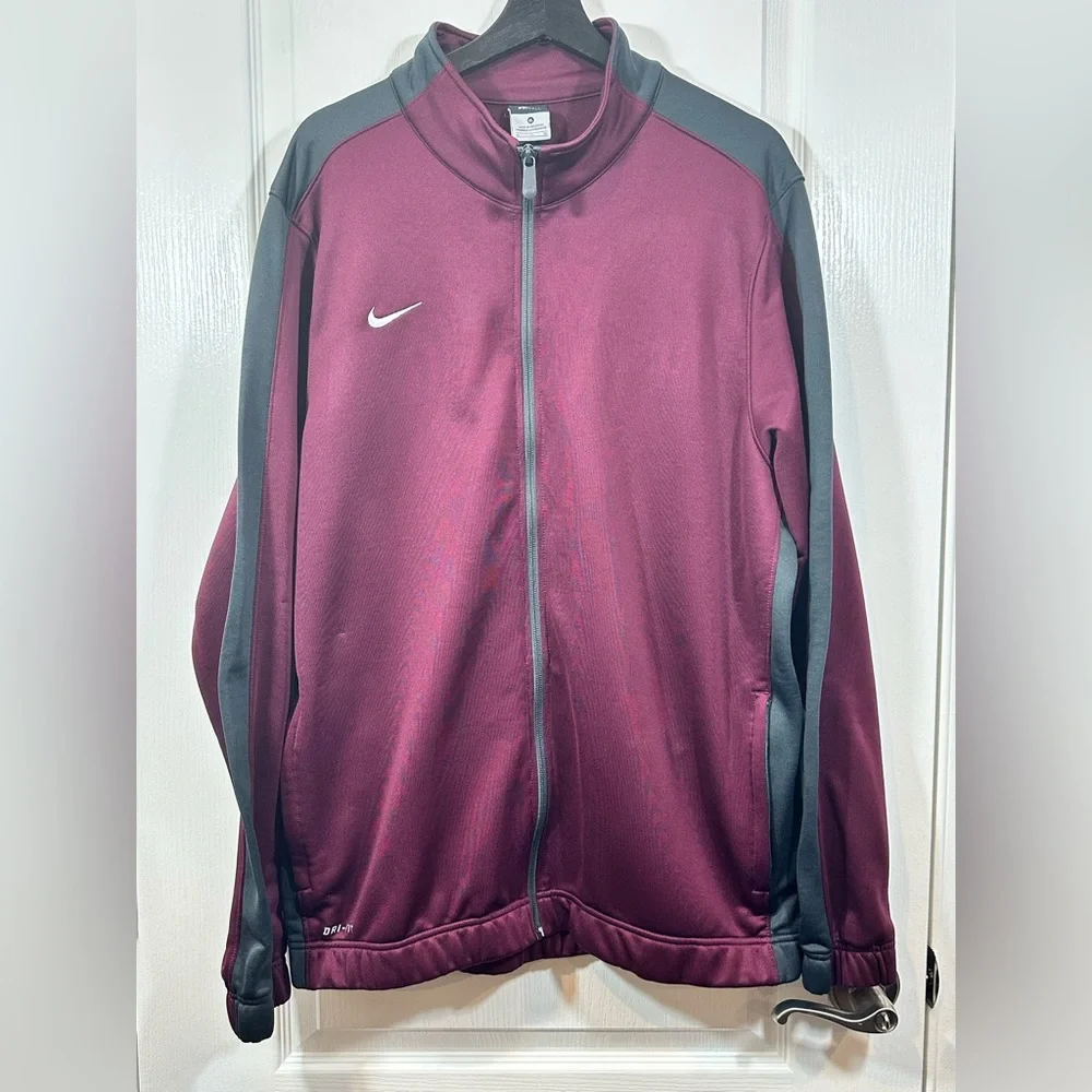 Nike Dri-Fit Men’s Full Zip DRY-FIT Jacket, Maroon & Gray, Size XL